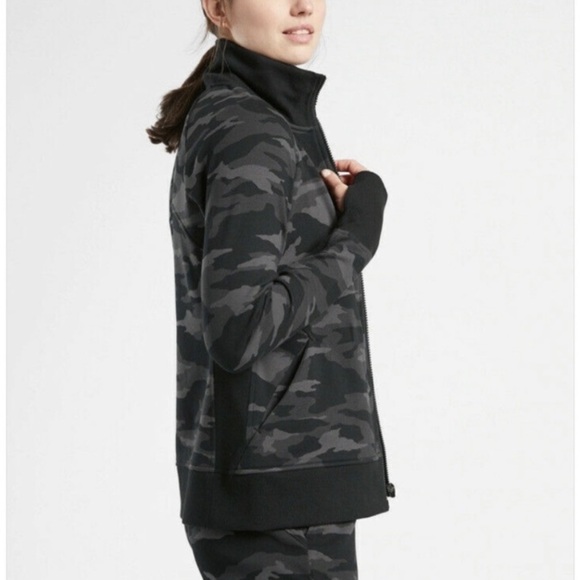 Athleta Triumph Full Zip Jacket Black Camo Sz 1X - Picture 7 of 13